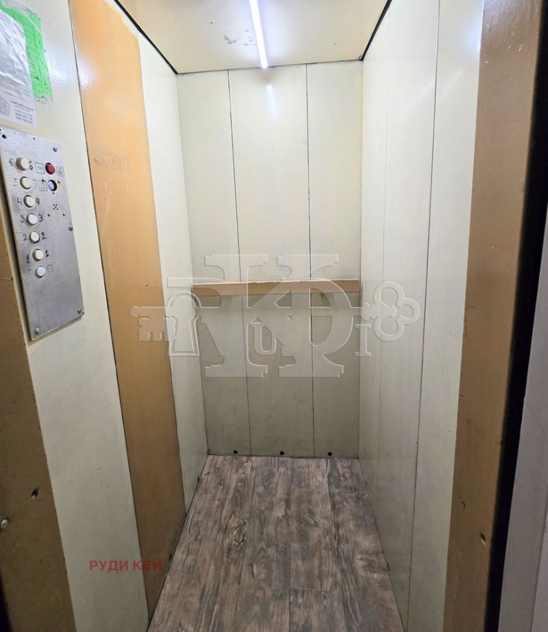 Продава 1-СТАЕН, гр. Варна, Колхозен пазар, снимка 11 - Апартаменти - 52813427