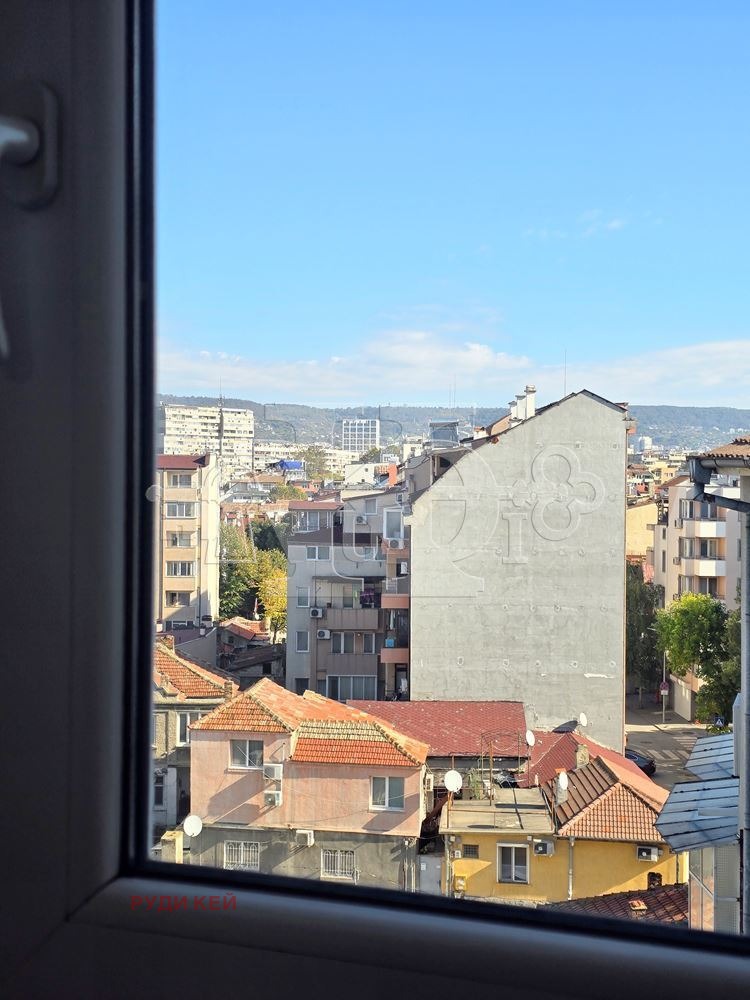 Продава 1-СТАЕН, гр. Варна, Колхозен пазар, снимка 9 - Апартаменти - 52813427