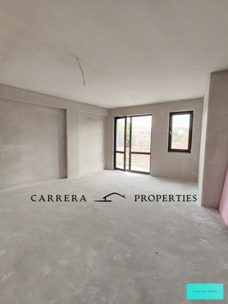 Продава 2-СТАЕН в град Варна, Автогара - 74 кв.м / 124 000 € » 242 522.92 лв., КАРЕРА ПРОПЪРТИС