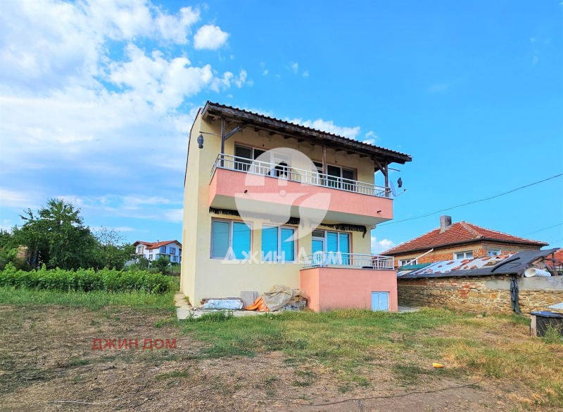 Продава  Къща, област Бургас, с. Разбойна • 99 900 EUR • ID 56766812 — holmes.bg - [1] 