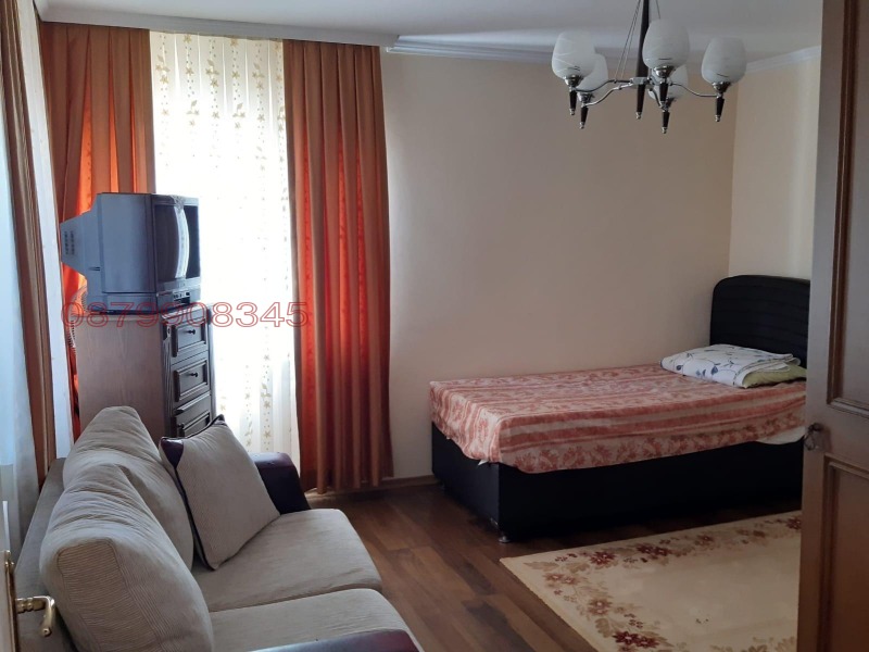 Продава КЪЩА, гр. Омуртаг, област Търговище, снимка 8 - Къщи - 52779141