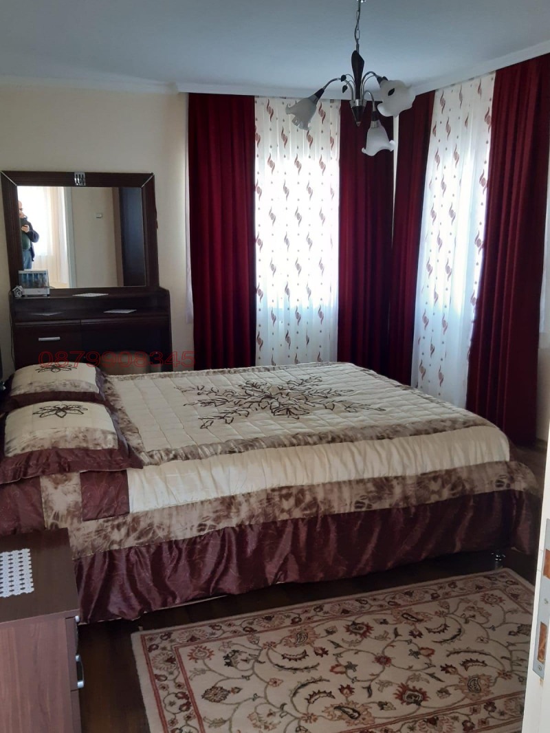 Продава КЪЩА, гр. Омуртаг, област Търговище, снимка 10 - Къщи - 52779141