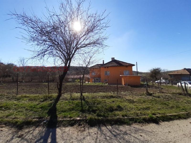 Продава КЪЩА, гр. Омуртаг, област Търговище, снимка 16 - Къщи - 52779141