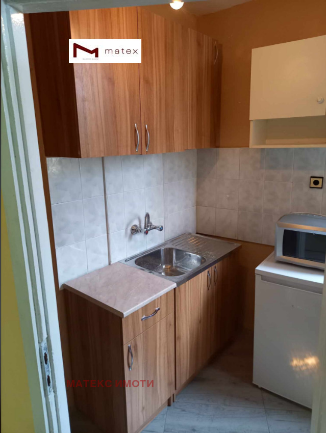 En venta  Estudio Varna , Vladislav Varnenchik 1 , 30 metros cuadrados | 73205508