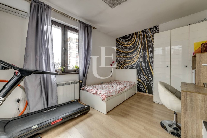 Продава 4-СТАЕН, гр. София, Белите брези, снимка 10 - Апартаменти - 51892084