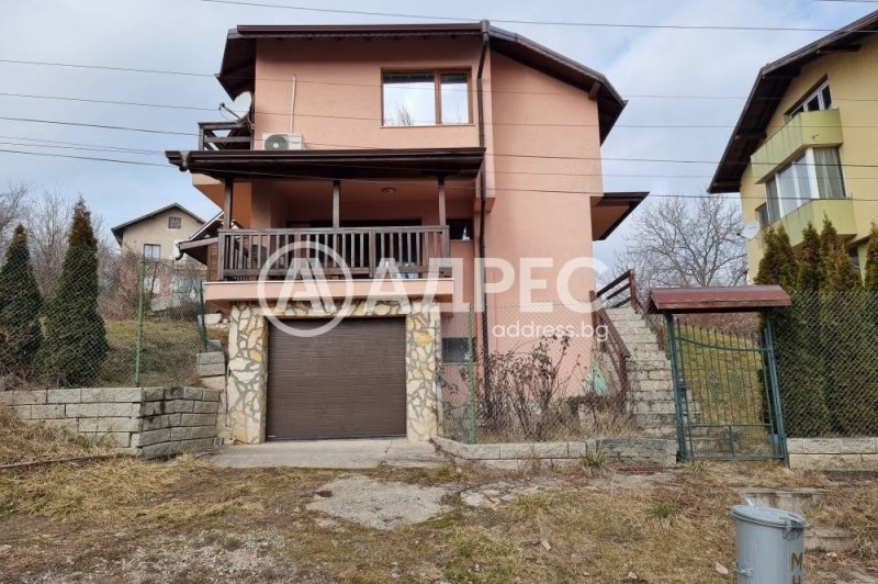 Продава КЪЩА, с. Хераково, област София област, снимка 1 - Къщи - 49266220