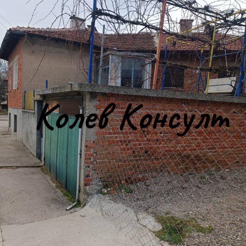 Продава КЪЩА, гр. Хасково, Любен Каравелов, снимка 2 - Къщи - 52479417