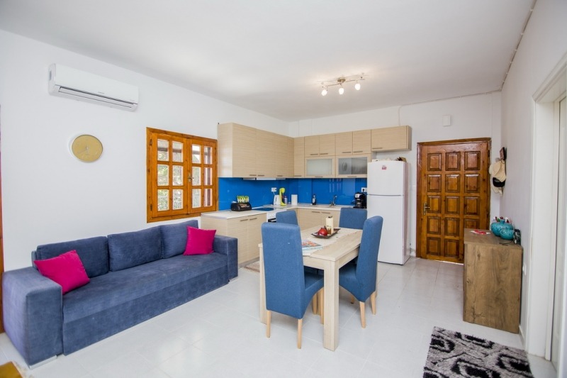 Продава КЪЩА, гр. Варна, Център, снимка 9 - Къщи - 54471126