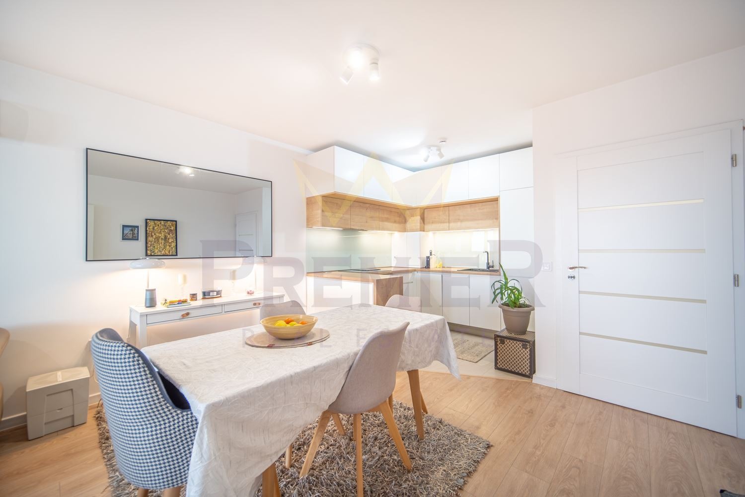 Продава 3-СТАЕН, гр. Варна, м-т Горна Трака, снимка 3 - Апартаменти - 53994362