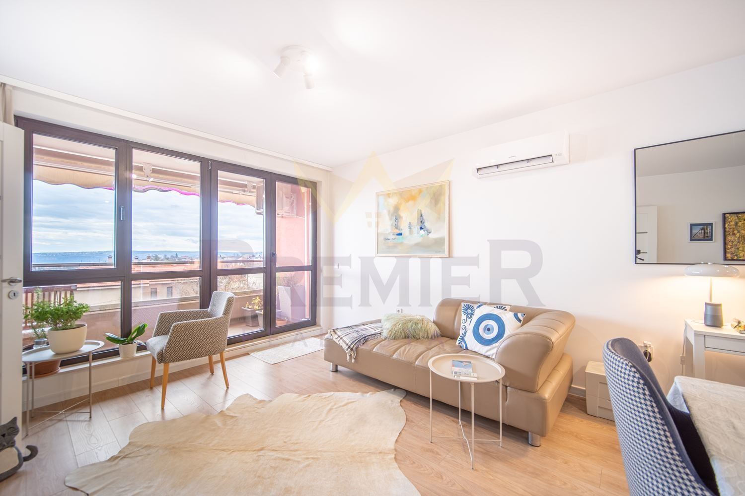 Продава 3-СТАЕН, гр. Варна, м-т Горна Трака, снимка 2 - Апартаменти - 53994362