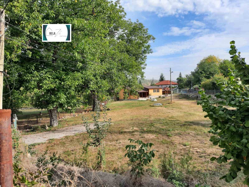 Продава КЪЩА в град Перник, Бела вода - 70 кв.м / 150 000 € » 293 374.50 лв., БЕЛА ВИ