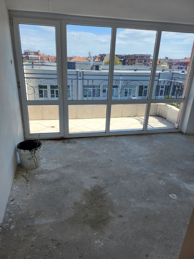 Продава МНОГОСТАЕН, гр. Поморие, област Бургас, снимка 5 - Апартаменти - 52612970