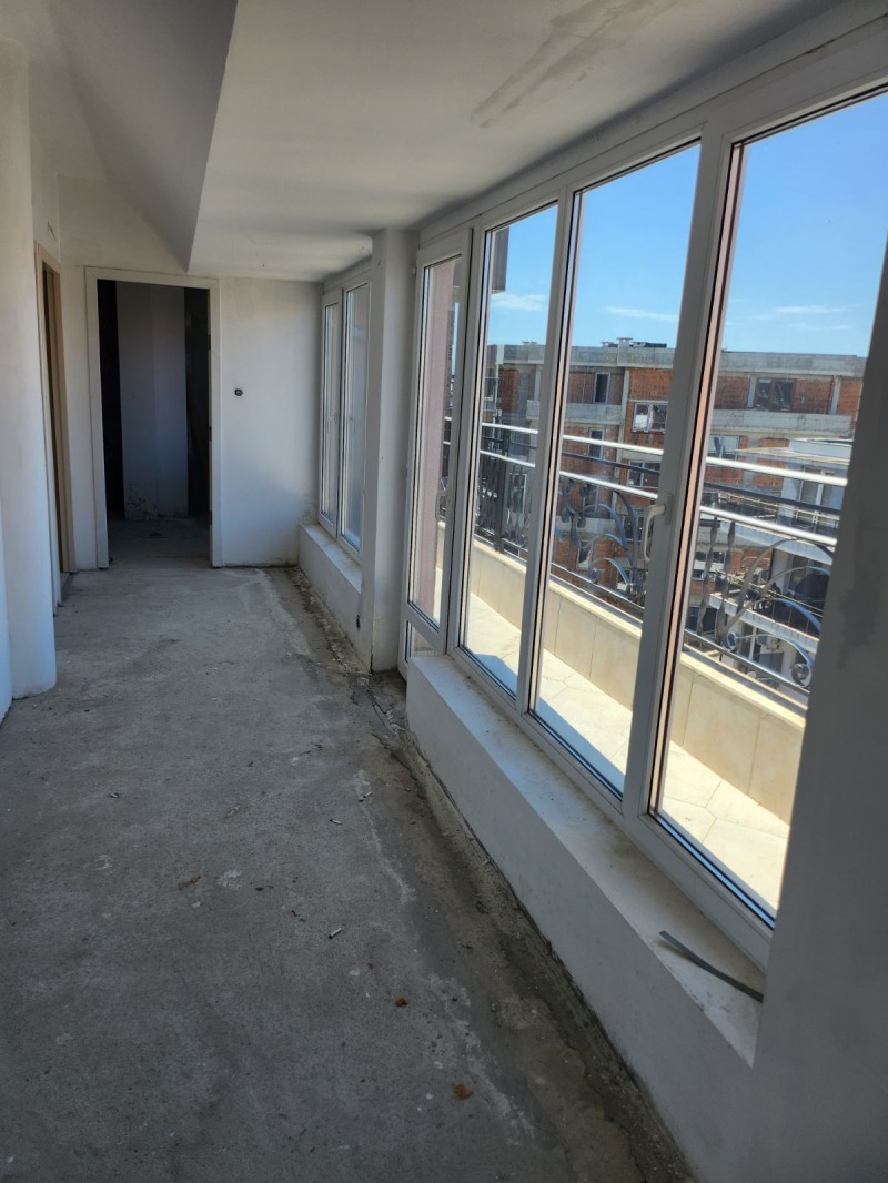 Продава МНОГОСТАЕН, гр. Поморие, област Бургас, снимка 3 - Апартаменти - 52612970