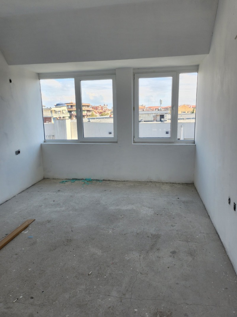 Продава МНОГОСТАЕН, гр. Поморие, област Бургас, снимка 6 - Апартаменти - 52612970