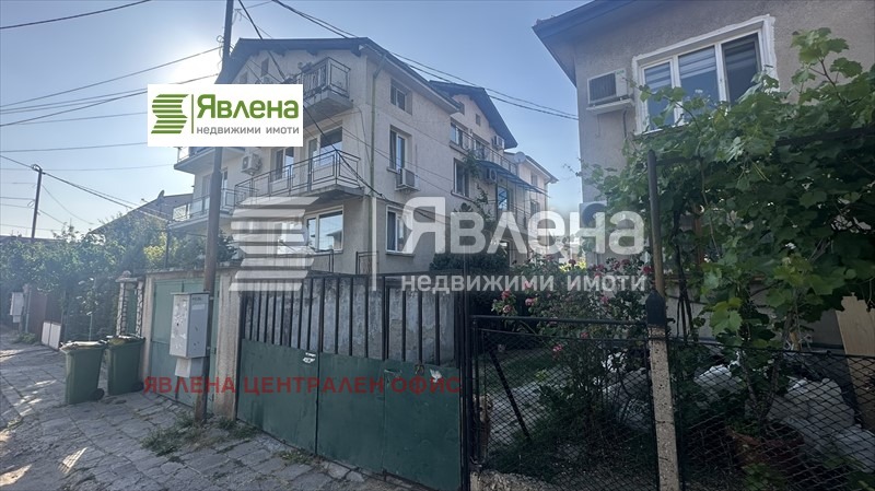 Продава  Етаж от къща град София , Левски , 107 кв.м | 51250647