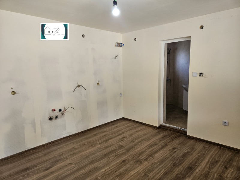 Eladó  Ház Pernik , Bela voda , 70 négyzetméter | 97991571 - kép [9]