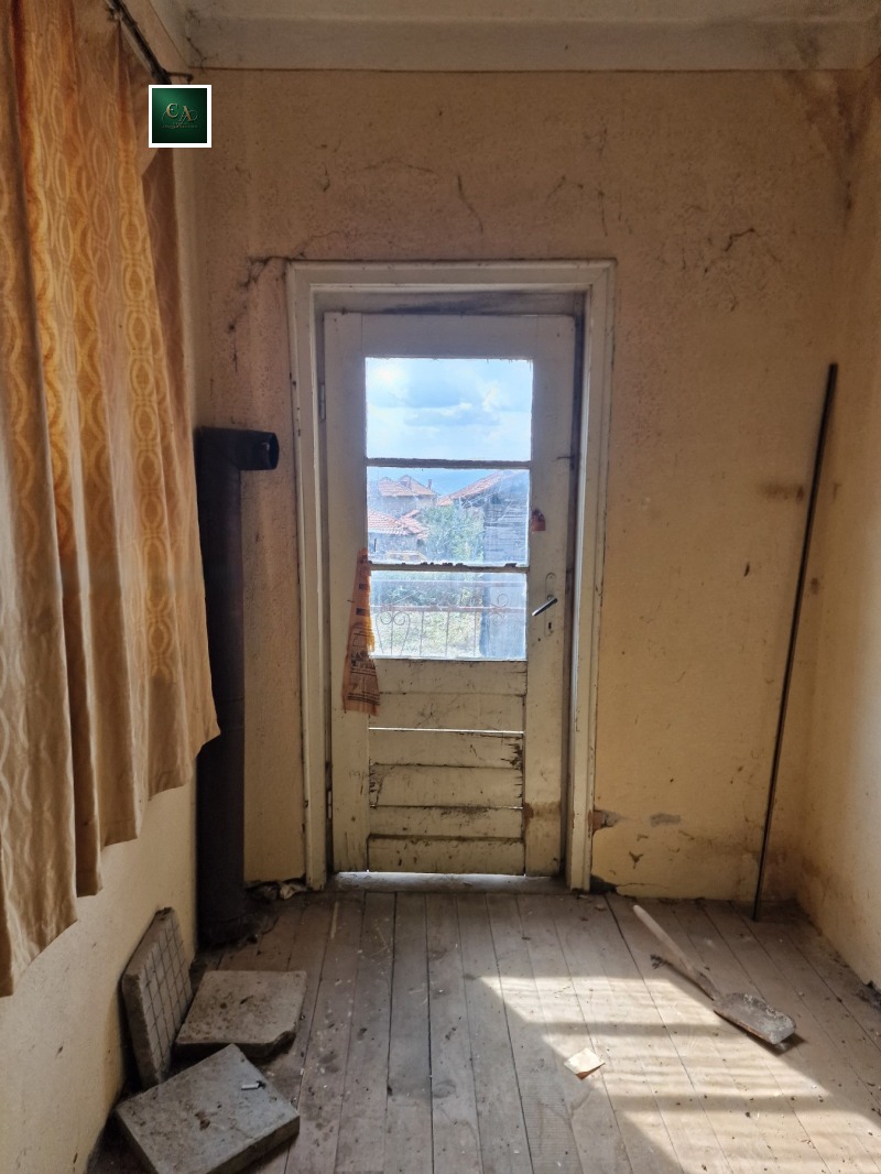 Продава КЪЩА, с. Смочево, област Кюстендил, снимка 6 - Къщи - 53424399