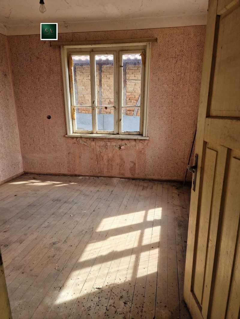 Продава КЪЩА, с. Смочево, област Кюстендил, снимка 5 - Къщи - 53424399