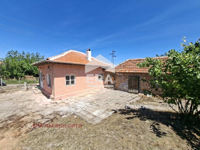 Продава КЪЩА, с. Садовец, област Плевен, снимка 4 - Къщи - 56724517