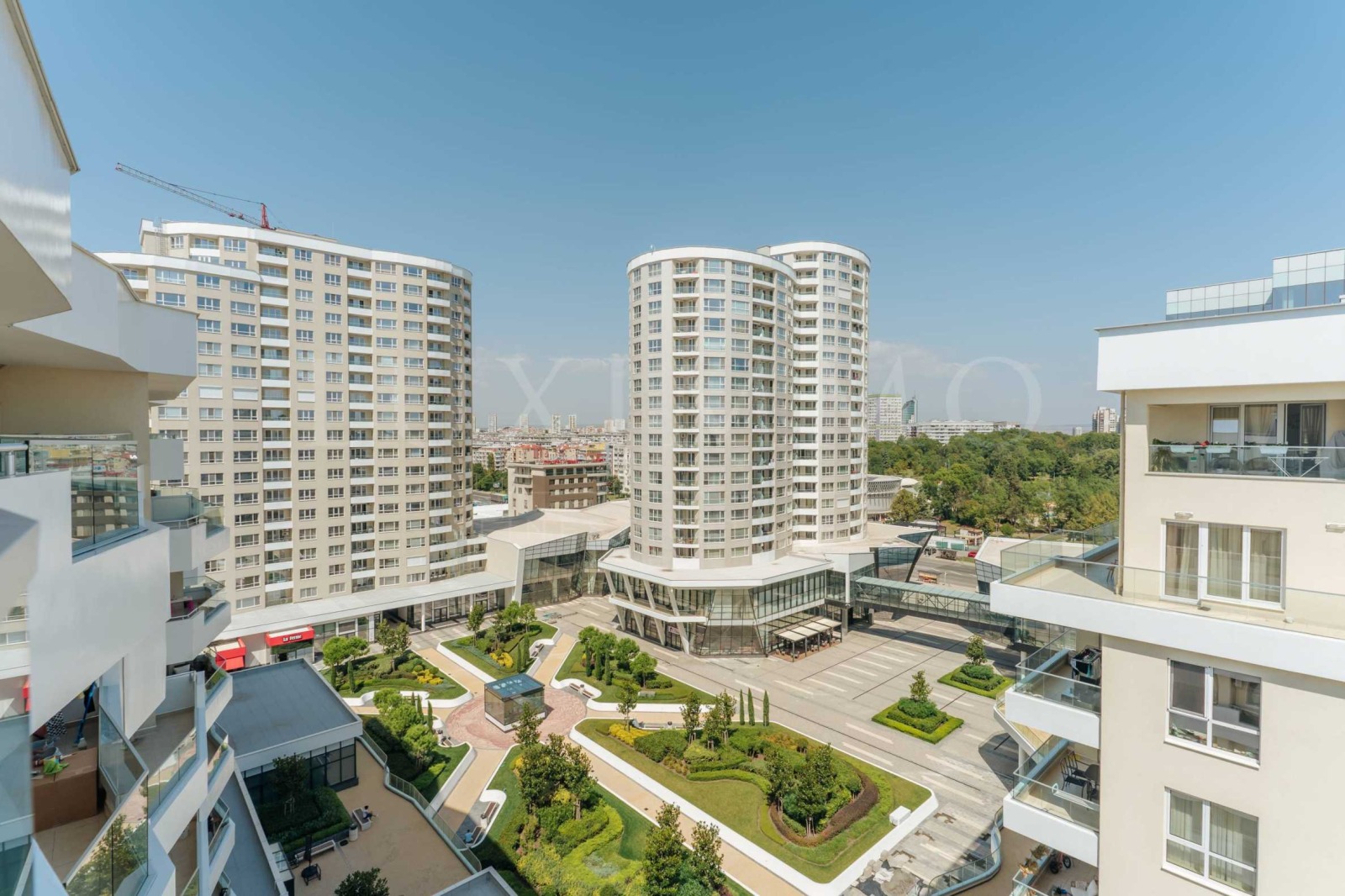 Продава МНОГОСТАЕН, гр. Бургас, Славейков