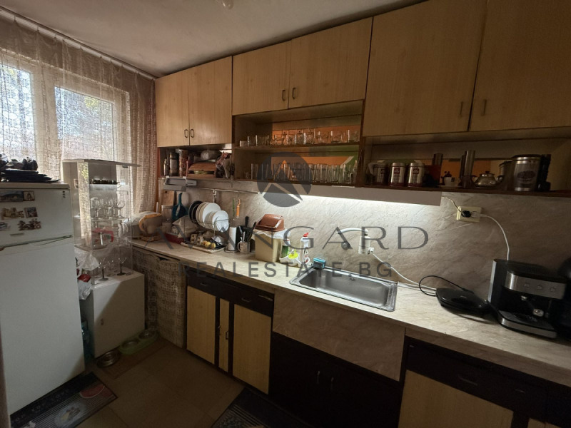 Te koop  3 slaapkamers Plovdiv , Kjutsjuk Parizj , 107 m² | 52226923 - afbeelding [8]