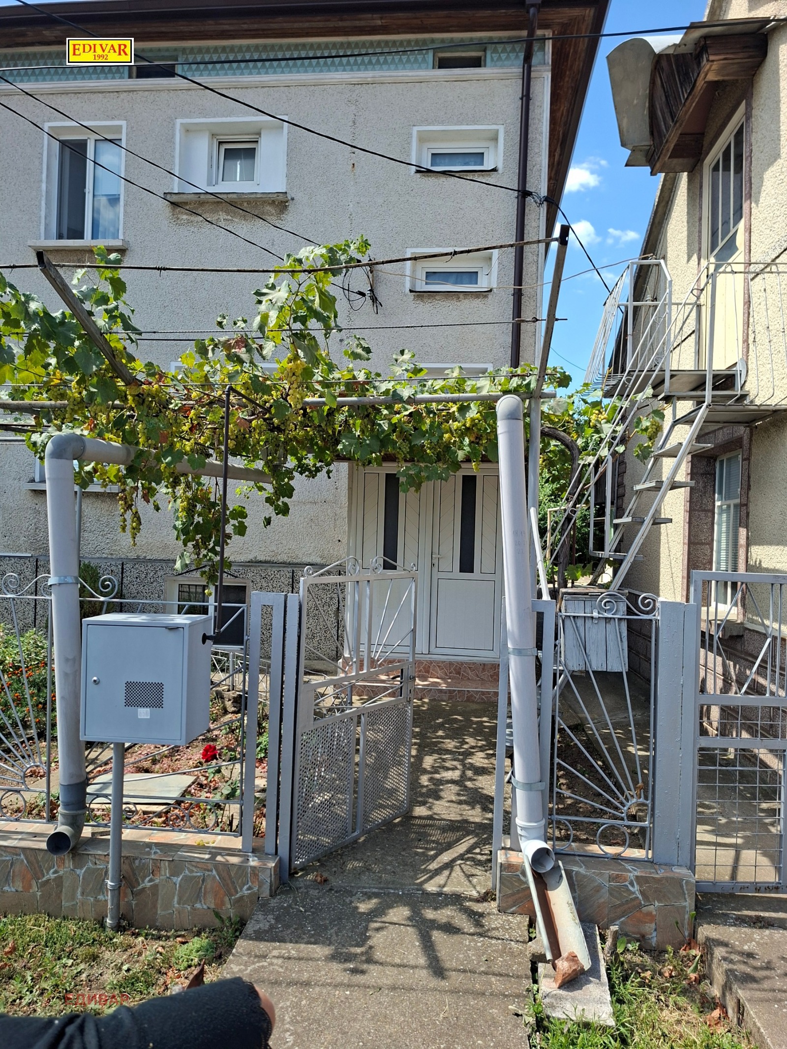 Продава ЕТАЖ ОТ КЪЩА, гр. Генерал Тошево, област Добрич, снимка 17 - Етаж от къща - 56071753