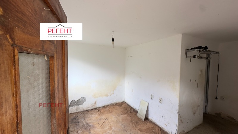 Продава КЪЩА, с. Новаковци, област Габрово, снимка 8 - Къщи - 50456091