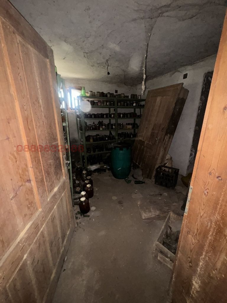 Продава  Къща област Ловеч , с. Орешак , 300 кв.м | 51708181 - изображение [9]