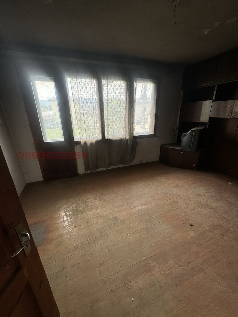 Продава  Къща област Ловеч , с. Орешак , 300 кв.м | 51708181 - изображение [11]