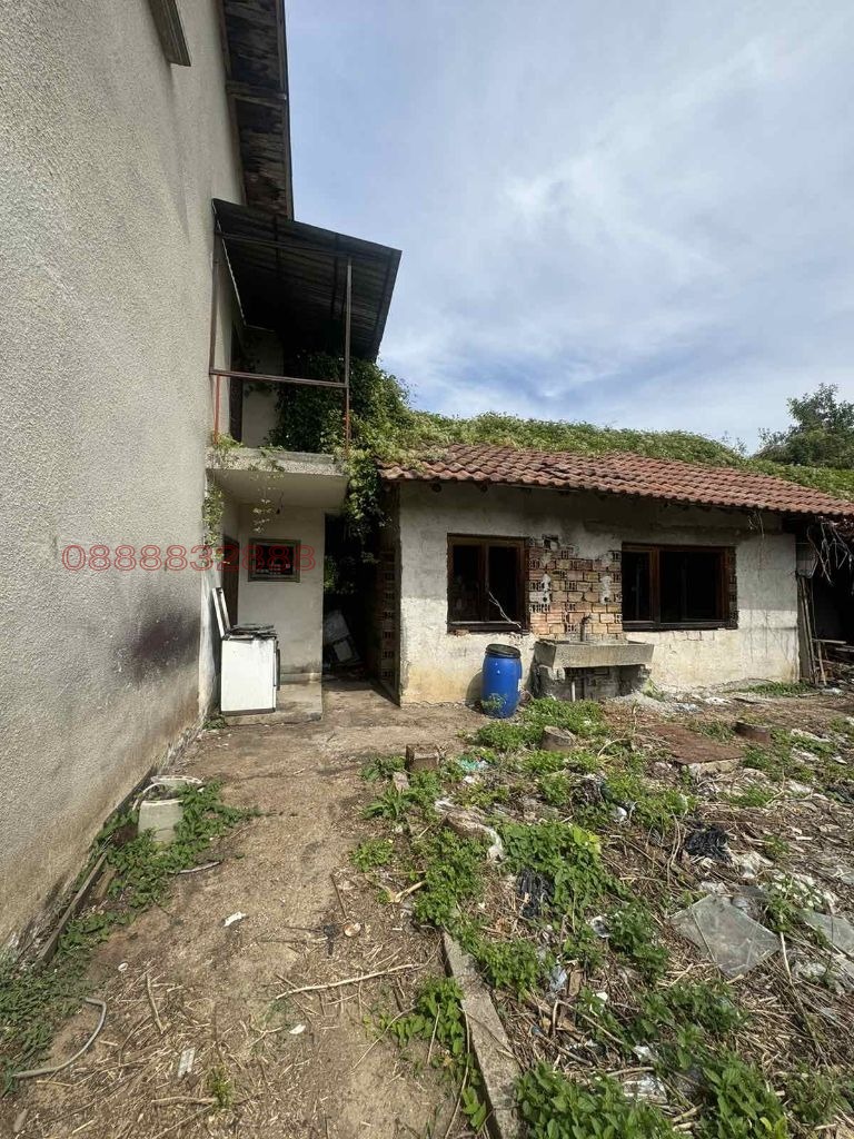 Продава  Къща област Ловеч , с. Орешак , 300 кв.м | 51708181 - изображение [4]