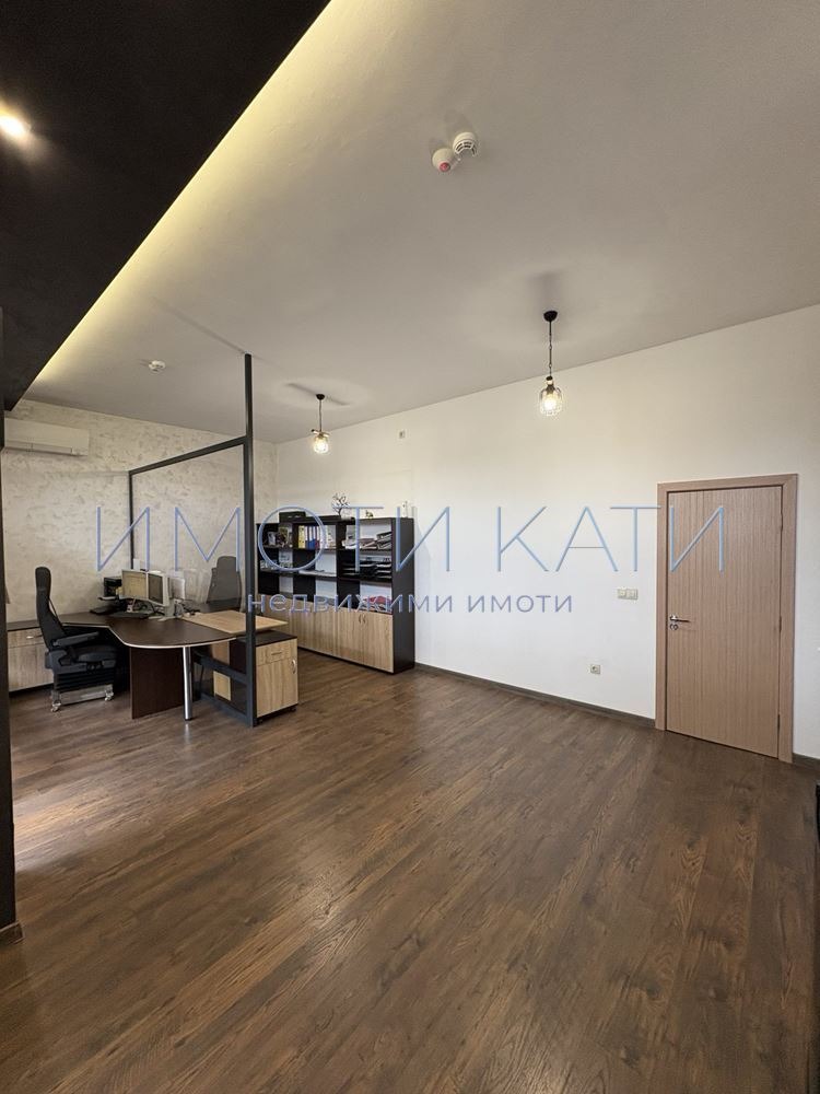 In vendita  Negozio Pernik , Iztok , 47 mq | 18727271 - Immagine [3]