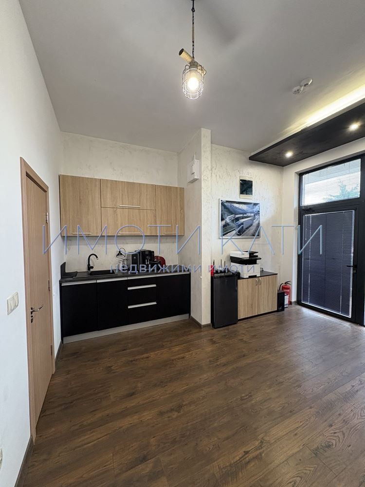 In vendita  Negozio Pernik , Iztok , 47 mq | 18727271 - Immagine [4]
