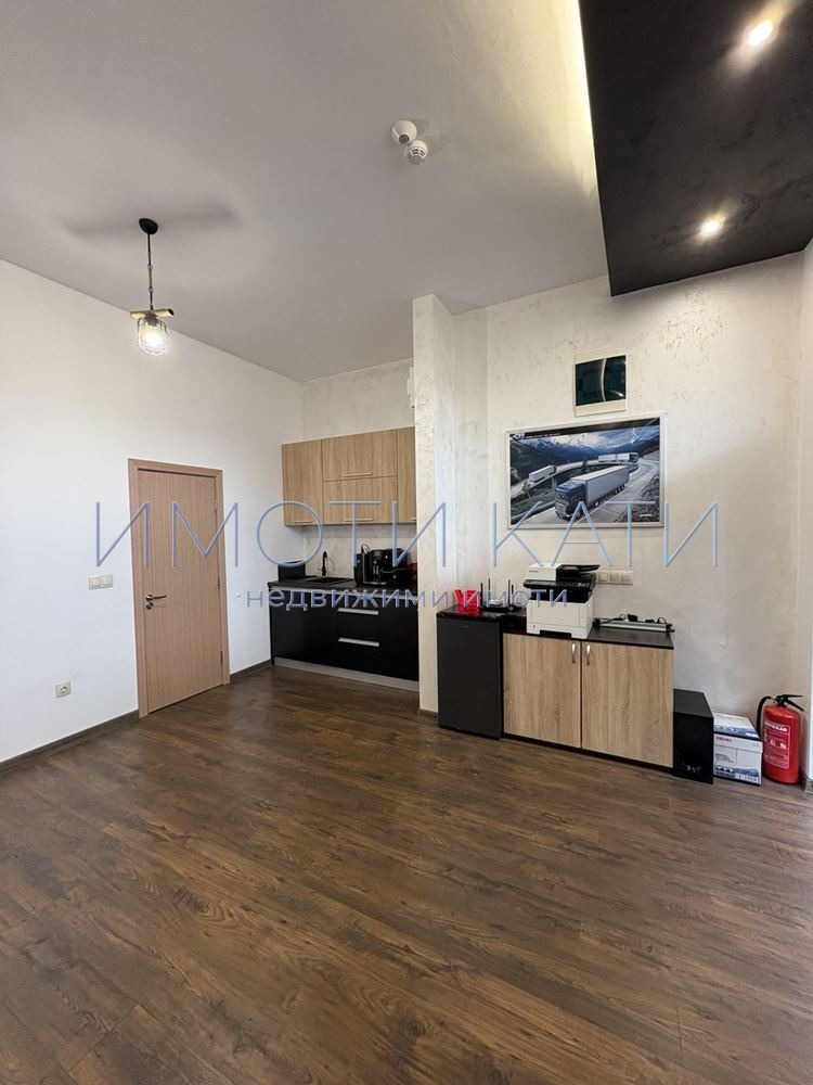 In vendita  Negozio Pernik , Iztok , 47 mq | 18727271 - Immagine [5]