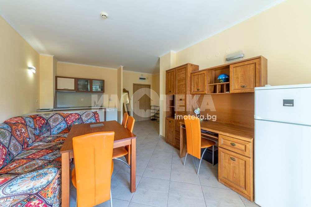 Продава 2-СТАЕН, гр. Варна, к.к. Чайка, снимка 2 - Апартаменти - 49836806