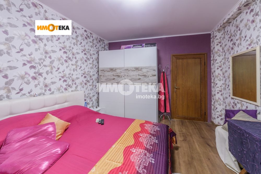 Продава МНОГОСТАЕН, гр. Варна, Център, снимка 2 - Апартаменти - 43366753