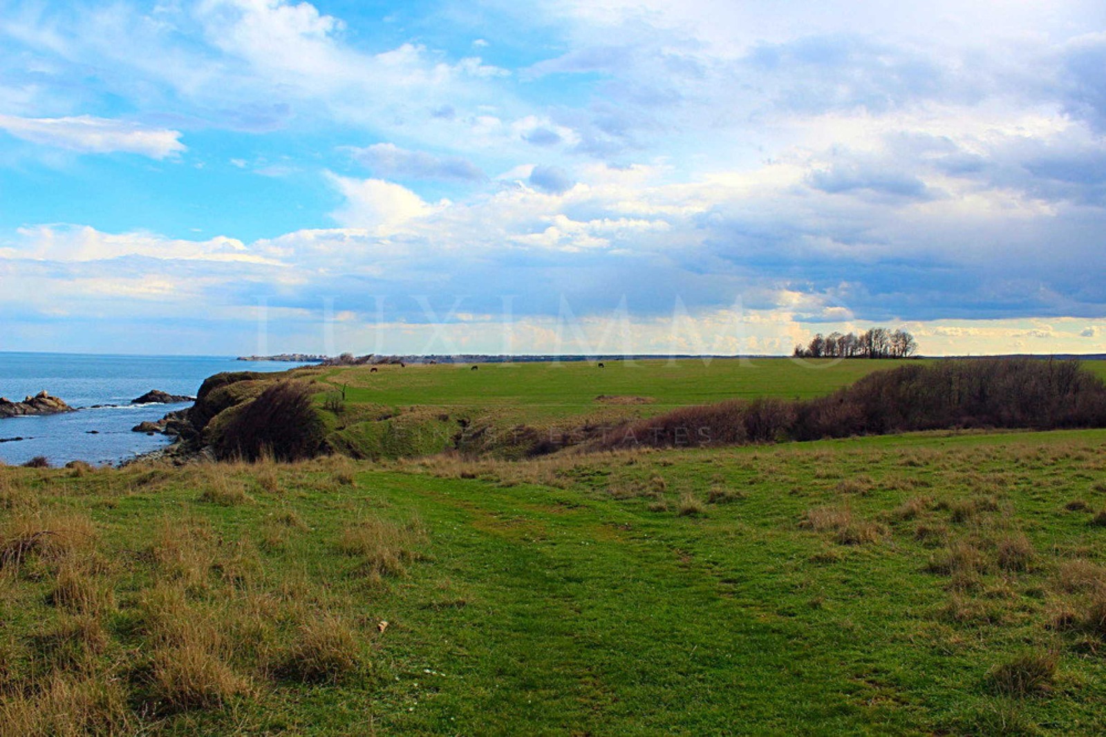 Продава ПАРЦЕЛ, с. Варвара, област Бургас
