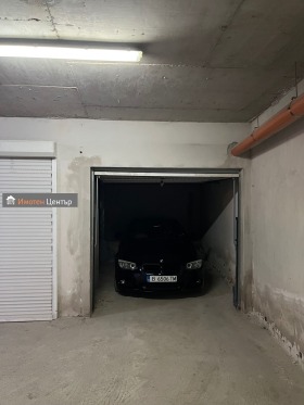 Garage Manastirski liwadi, Sofia