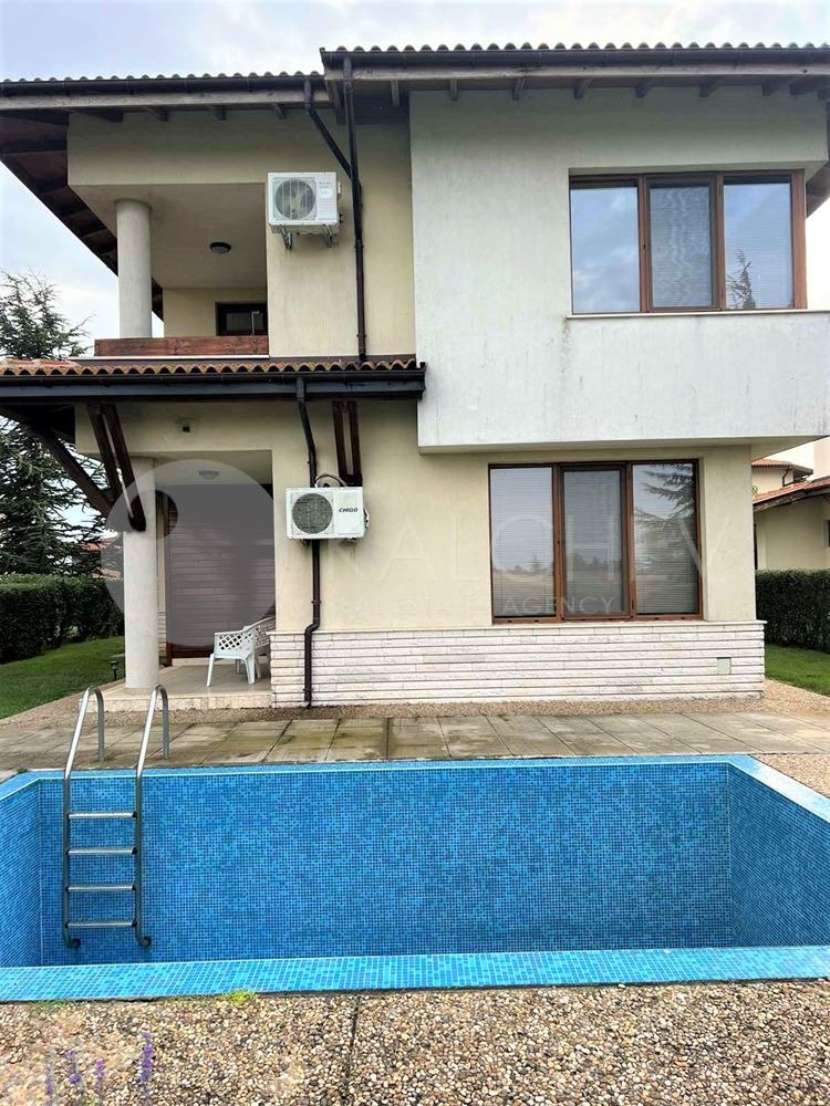 Продава КЪЩА, гр. Балчик, област Добрич, снимка 3 - Къщи - 54602429