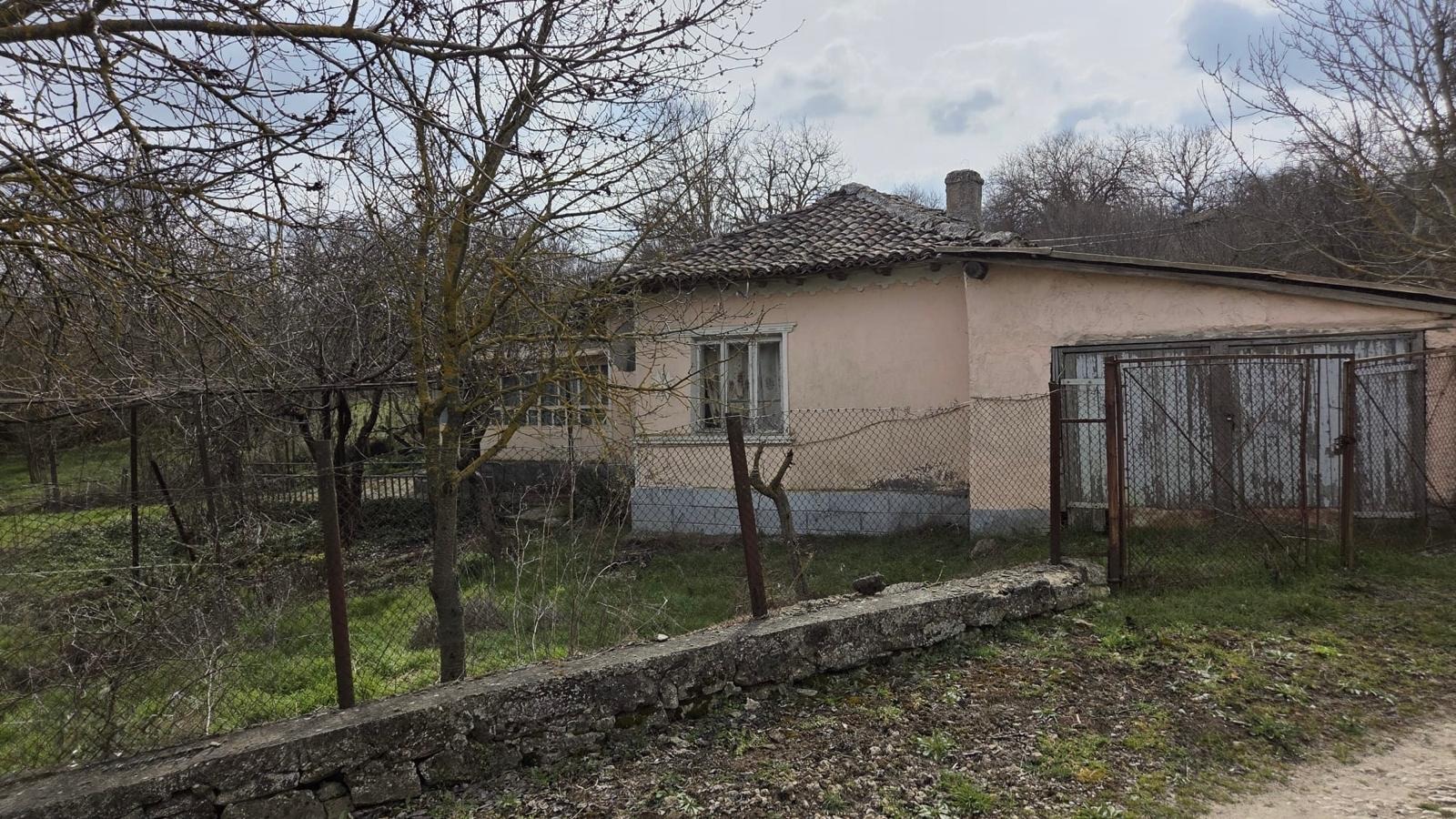 Продава КЪЩА, с. Красен, област Добрич, снимка 2 - Къщи - 54136217