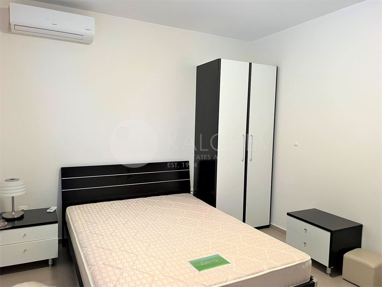 Продава КЪЩА, гр. Балчик, област Добрич, снимка 11 - Къщи - 54602429
