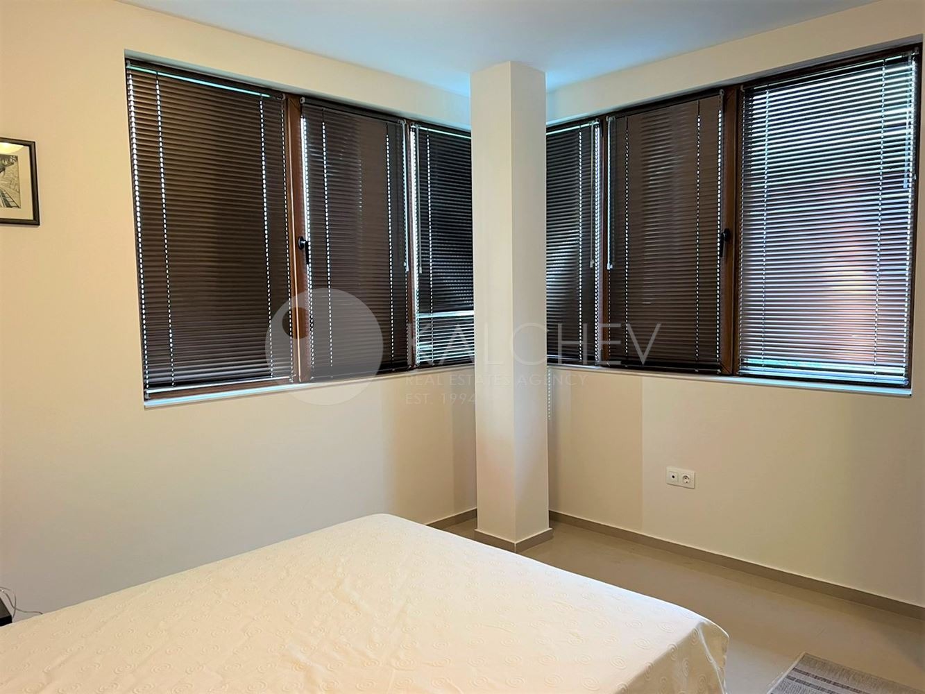 Продава КЪЩА, гр. Балчик, област Добрич, снимка 13 - Къщи - 54602429