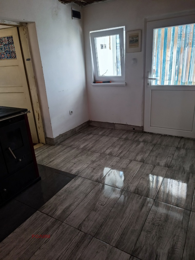 Продава КЪЩА, с. Градище, област Габрово, снимка 4 - Къщи - 52747184