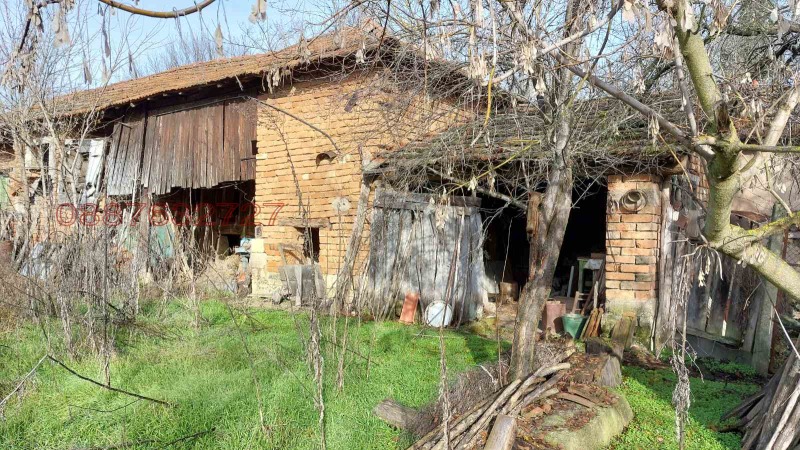 Продава КЪЩА, с. Бъзовец, област Монтана, снимка 7 - Къщи - 52873914