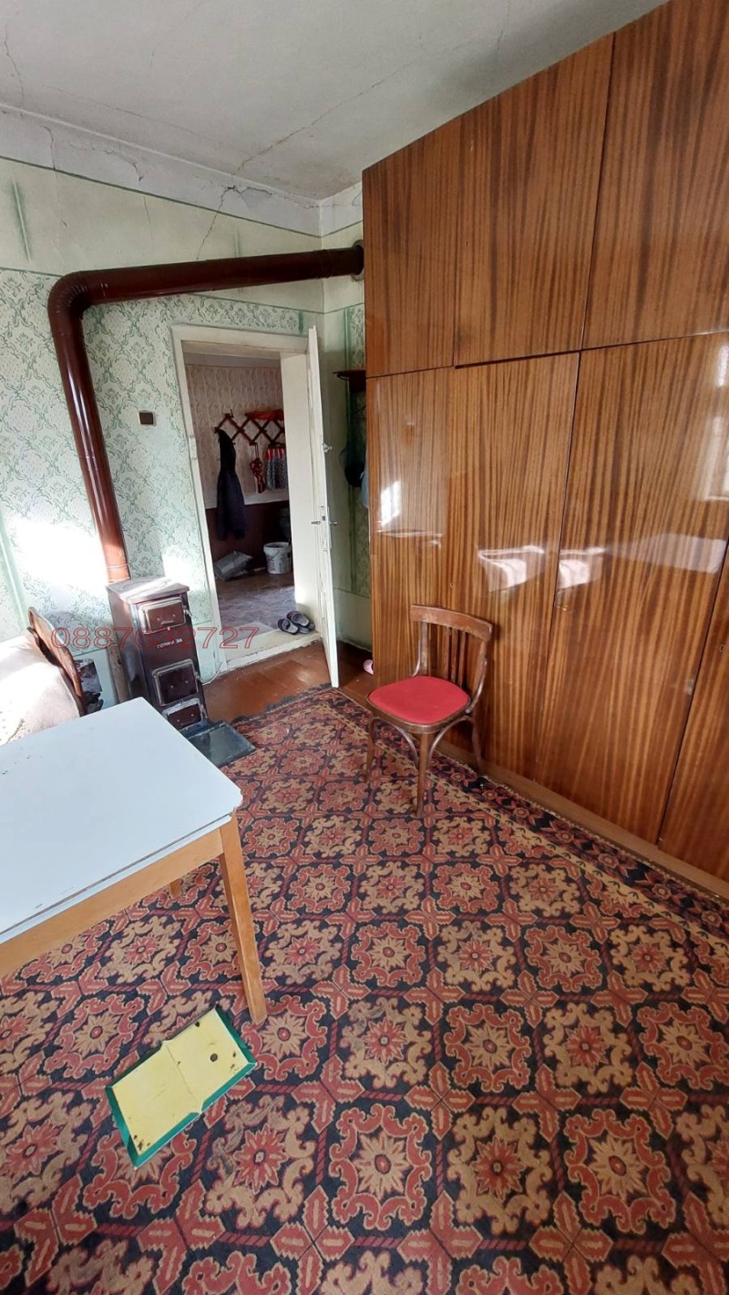 Продава КЪЩА, с. Бъзовец, област Монтана, снимка 16 - Къщи - 52873914