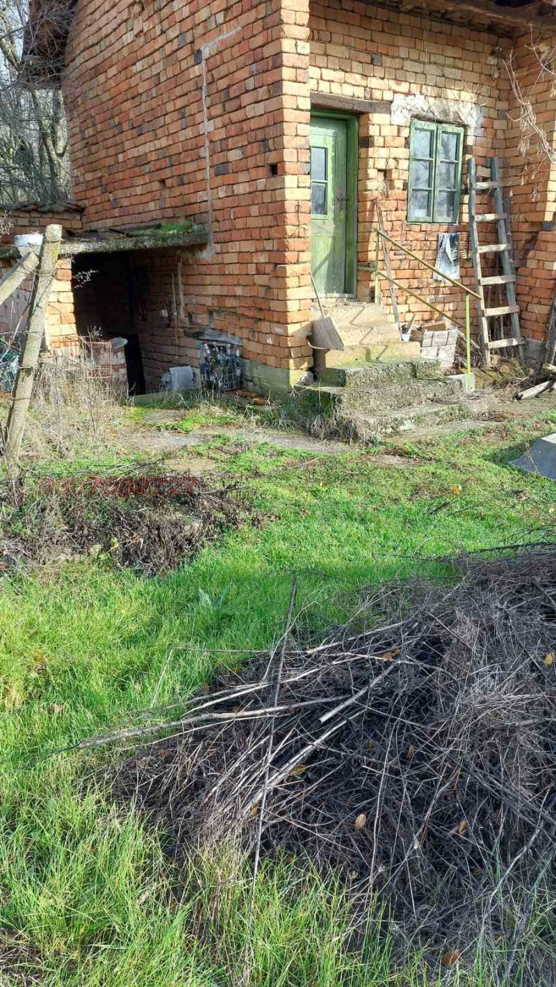 Продава КЪЩА, с. Бъзовец, област Монтана, снимка 8 - Къщи - 52873914