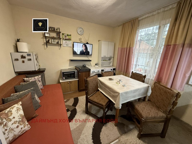 Продава КЪЩА, с. Бегово, област Пловдив, снимка 5 - Къщи - 53603339