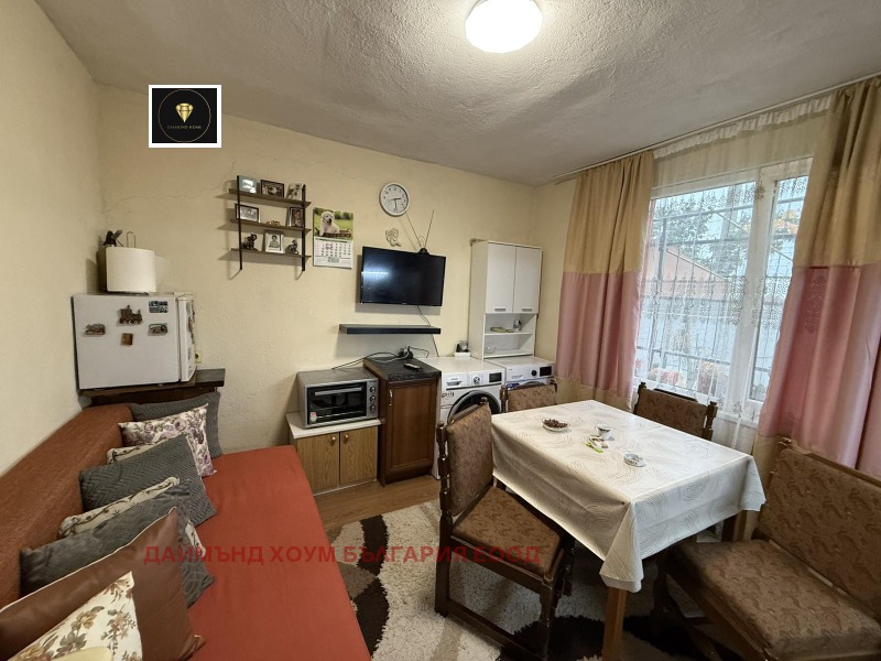 Продава КЪЩА, с. Бегово, област Пловдив, снимка 6 - Къщи - 53603339