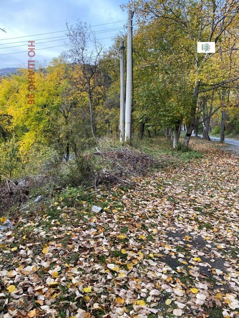 Zu verkaufen  Handlung region Sofia , Gara Lakatnik , 4000 qm | 96752164 - Bild [14]