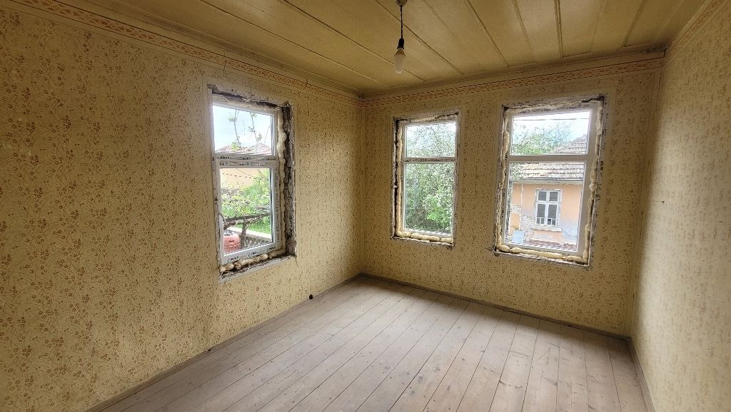 Продава КЪЩА, с. Добри дял, област Велико Търново, снимка 12 - Къщи - 54273462