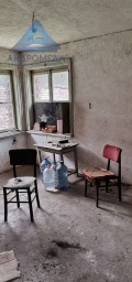 Продава КЪЩА, област Плевен, с. Бръшляница • 14400 € / 28163.95 лв. • 81123283 7